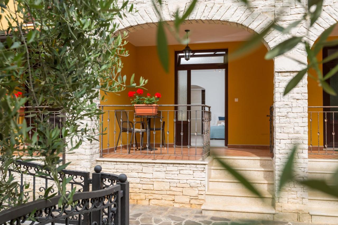 Studio Apartments Pinia-Marina Poreč Eksteriør bilde