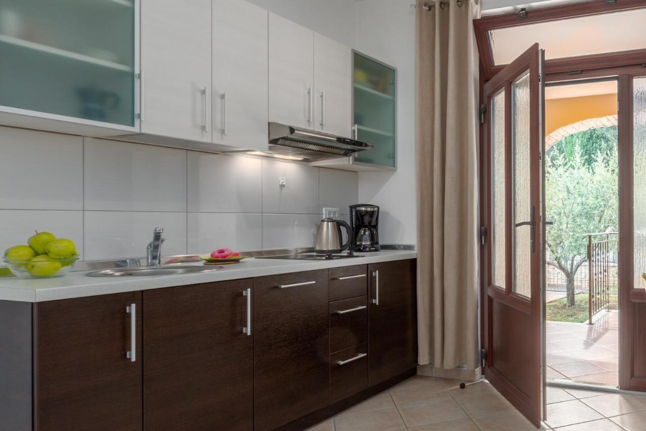 Studio Apartments Pinia-Marina Poreč Eksteriør bilde
