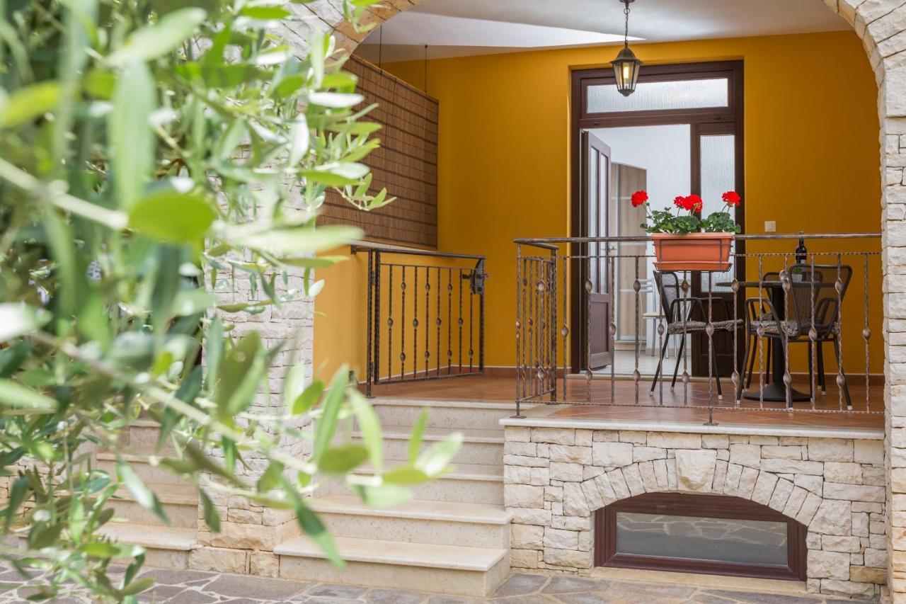 Studio Apartments Pinia-Marina Poreč Eksteriør bilde