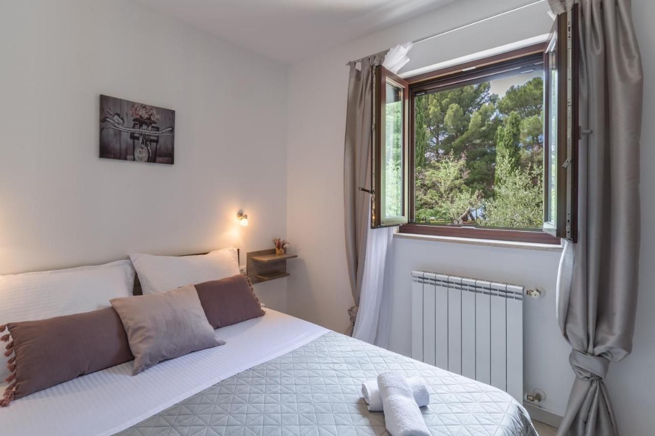 Studio Apartments Pinia-Marina Poreč Eksteriør bilde