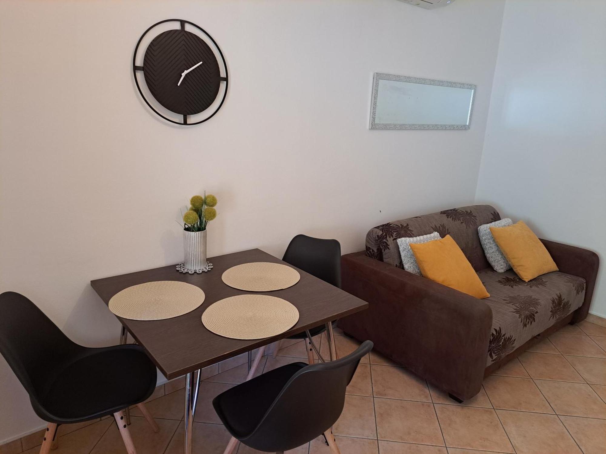 Studio Apartments Pinia-Marina Poreč Eksteriør bilde